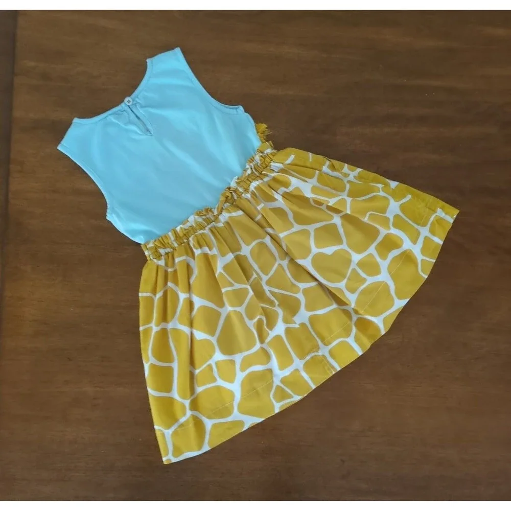Mini Boden Girls sleeveless giraffe applique Dress size 4/5 GUC